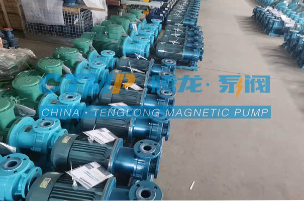 腾龙27台衬氟磁力泵发往济宁裕泽工业科技
